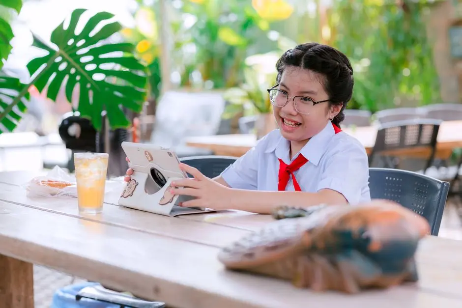 Pendidikan Favorit: Belajar Online dari Sugapa